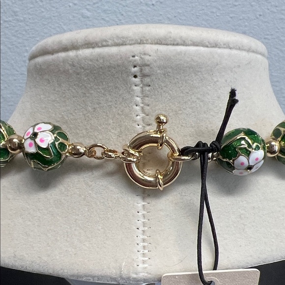 Piper K | Handpainted Floral Necklace - Picture 7 of 10